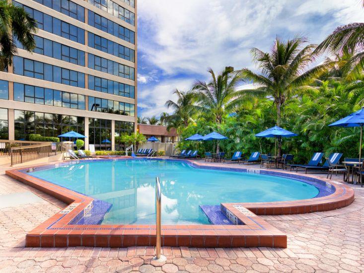 Holiday Inn Miami West - Airport Area By Ihg Hialeah Gardens Eksteriør billede